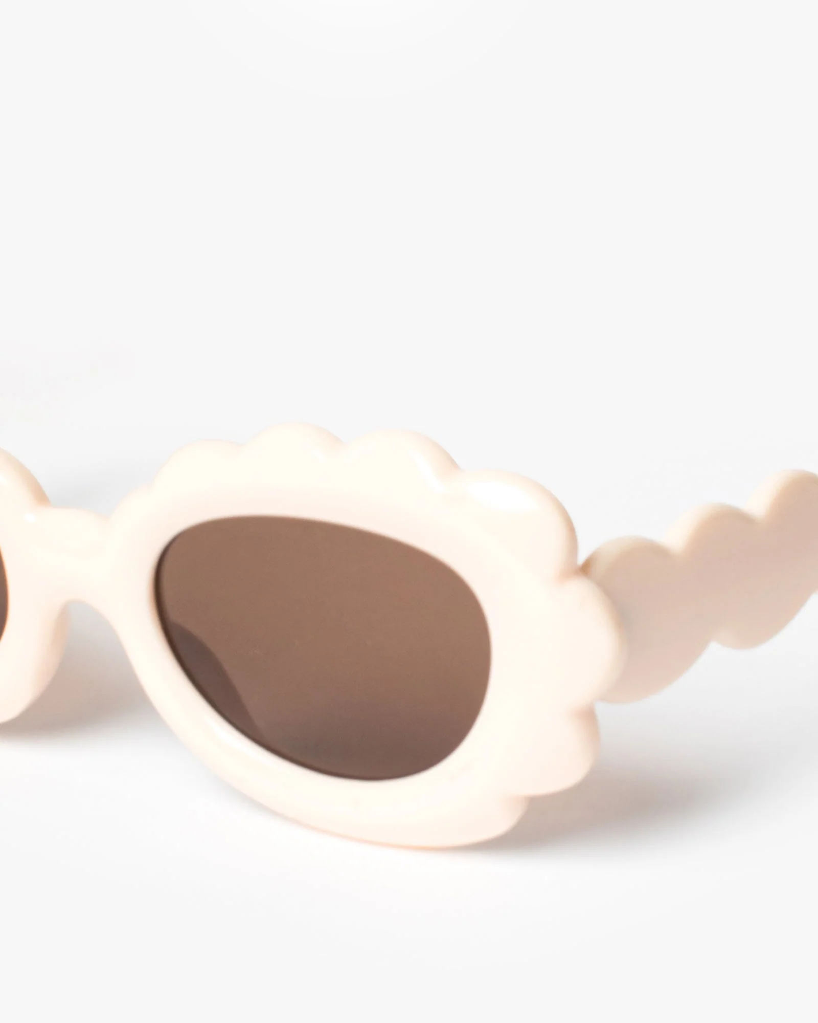 Cream Scalloped Edge Sunglasses - Image 3
