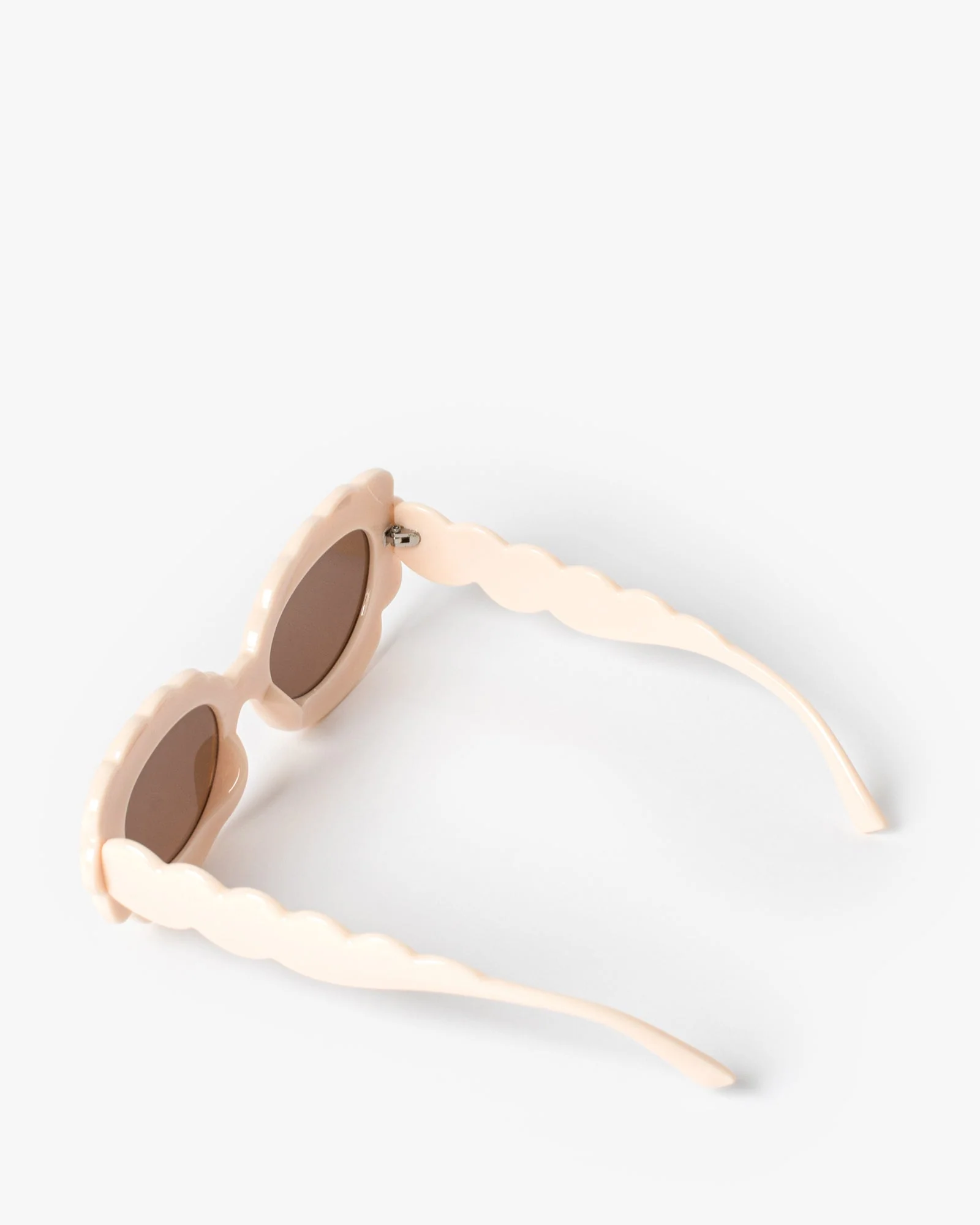 Cream Scalloped Edge Sunglasses - Image 4