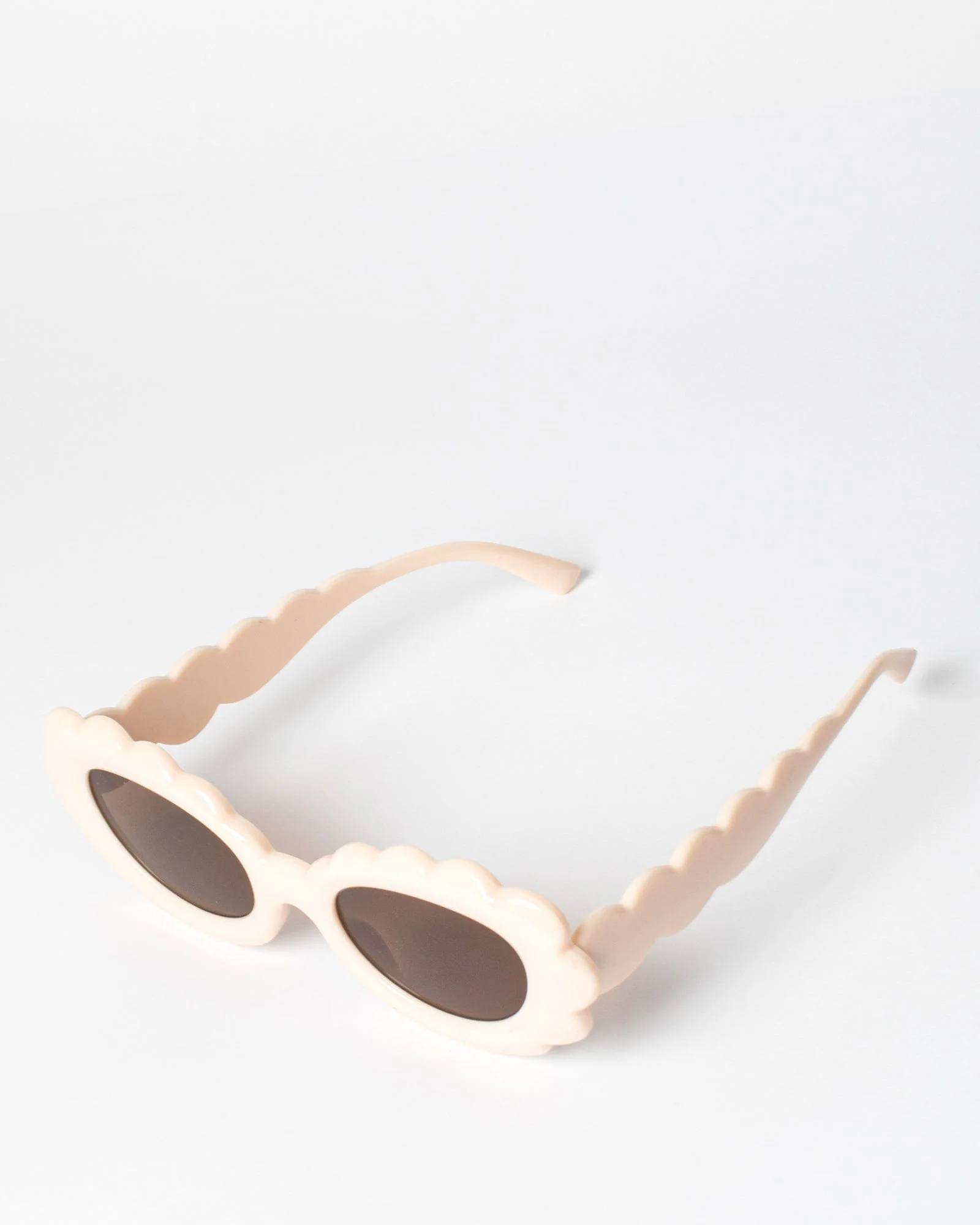 Cream Scalloped Edge Sunglasses - Image 5