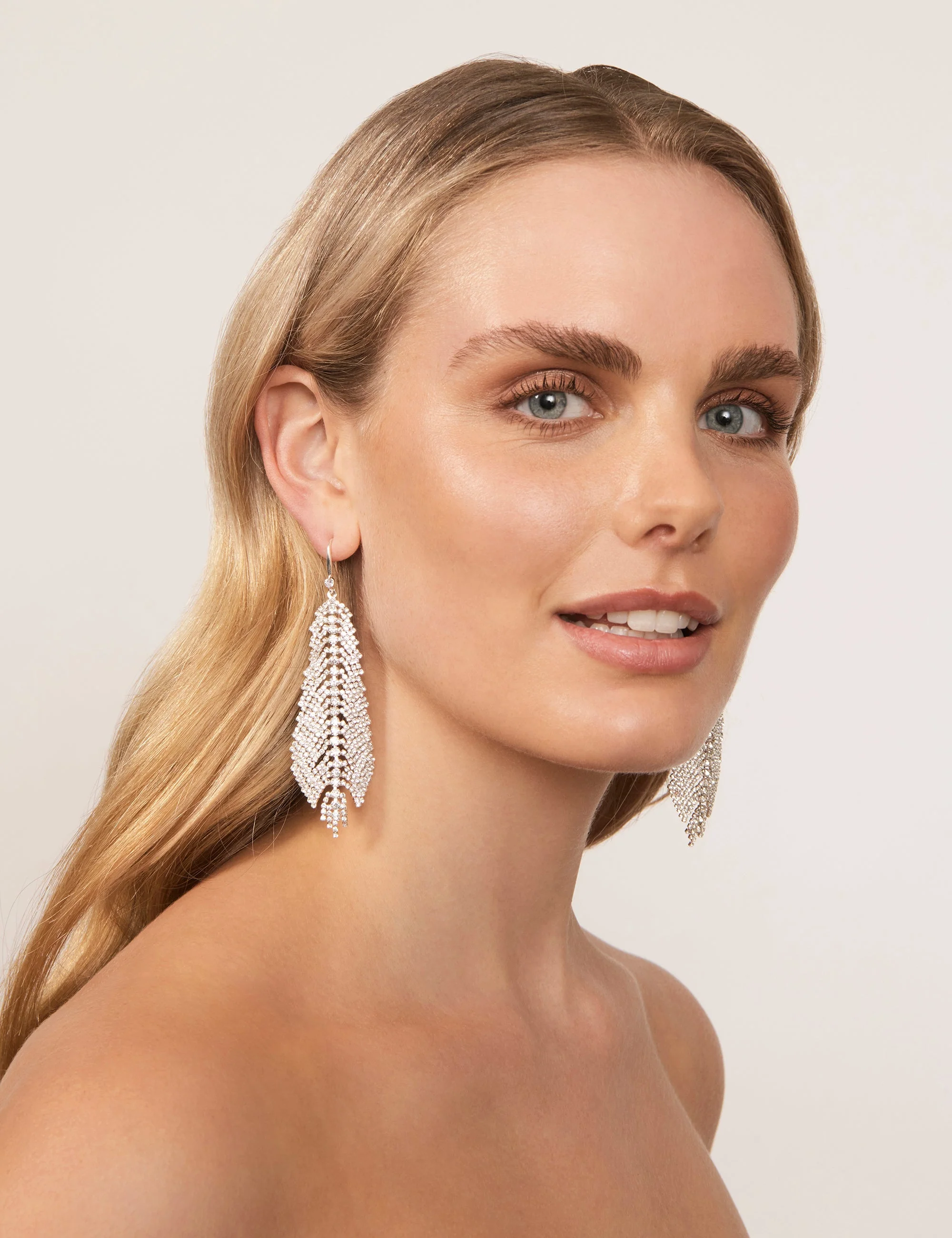 FEATHER STONE STATEMENT EARRING - Image 2