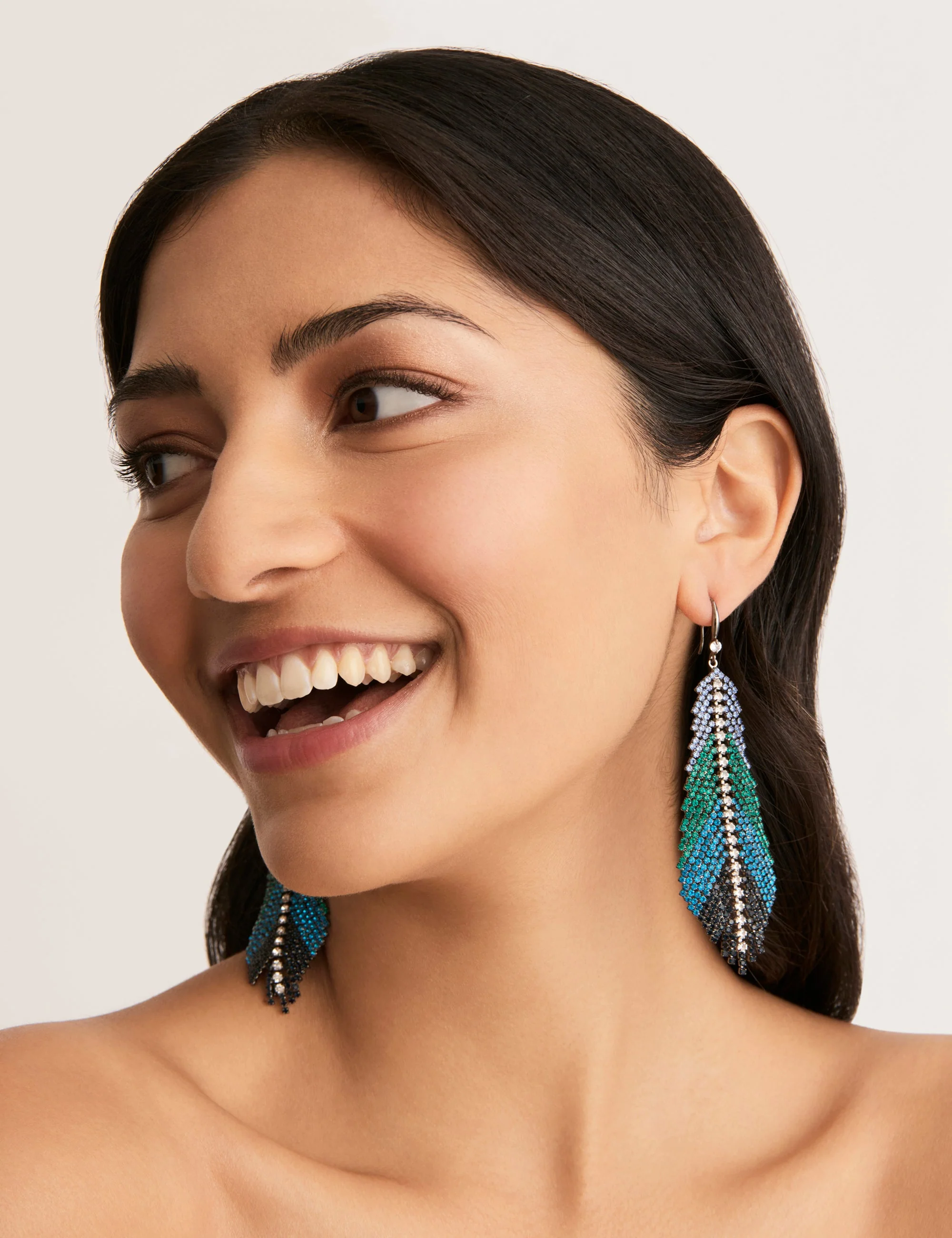 FEATHER STONE STATEMENT EARRING - Image 2