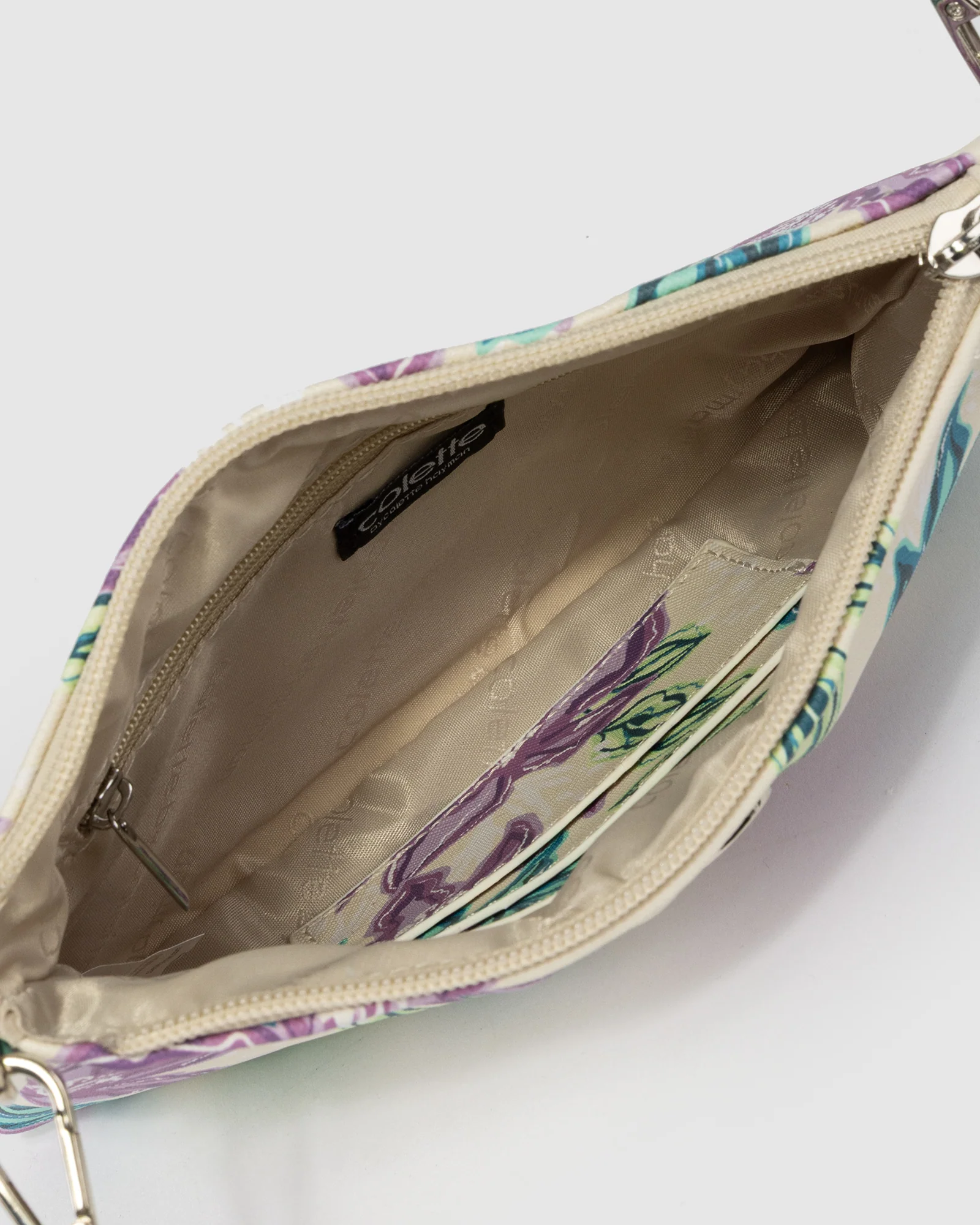 Multi Peta Chain Crossbody - Image 5