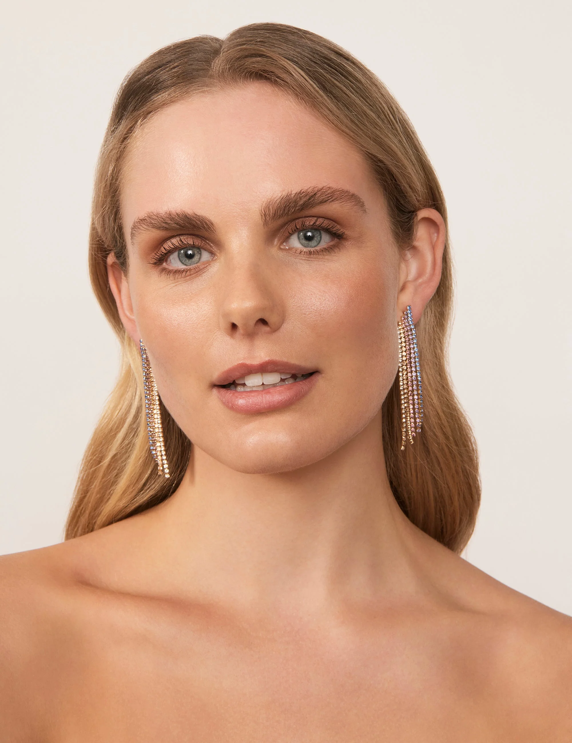 SIMPLE OMBRE DRAPE EARRING - Image 2
