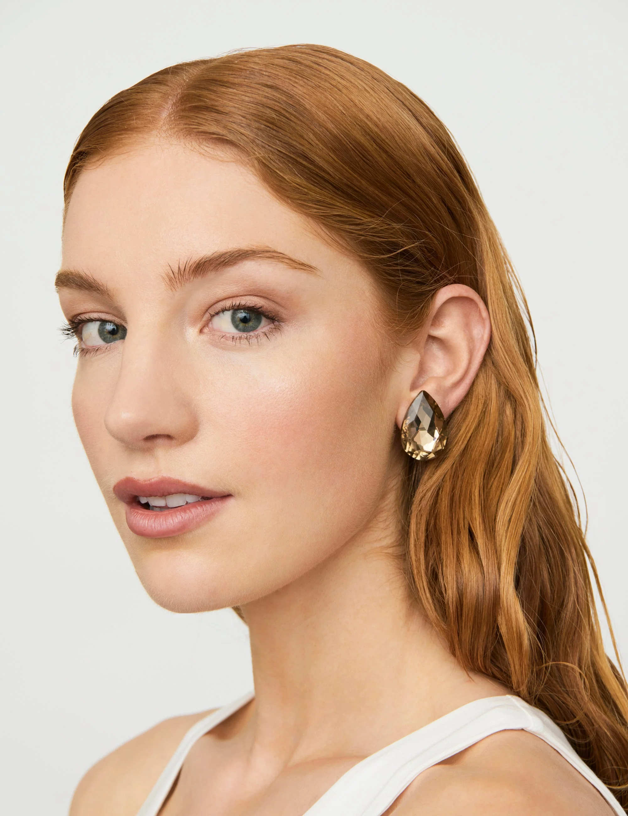 SOLOIST TEARDROP CLIP EARRING - Image 2