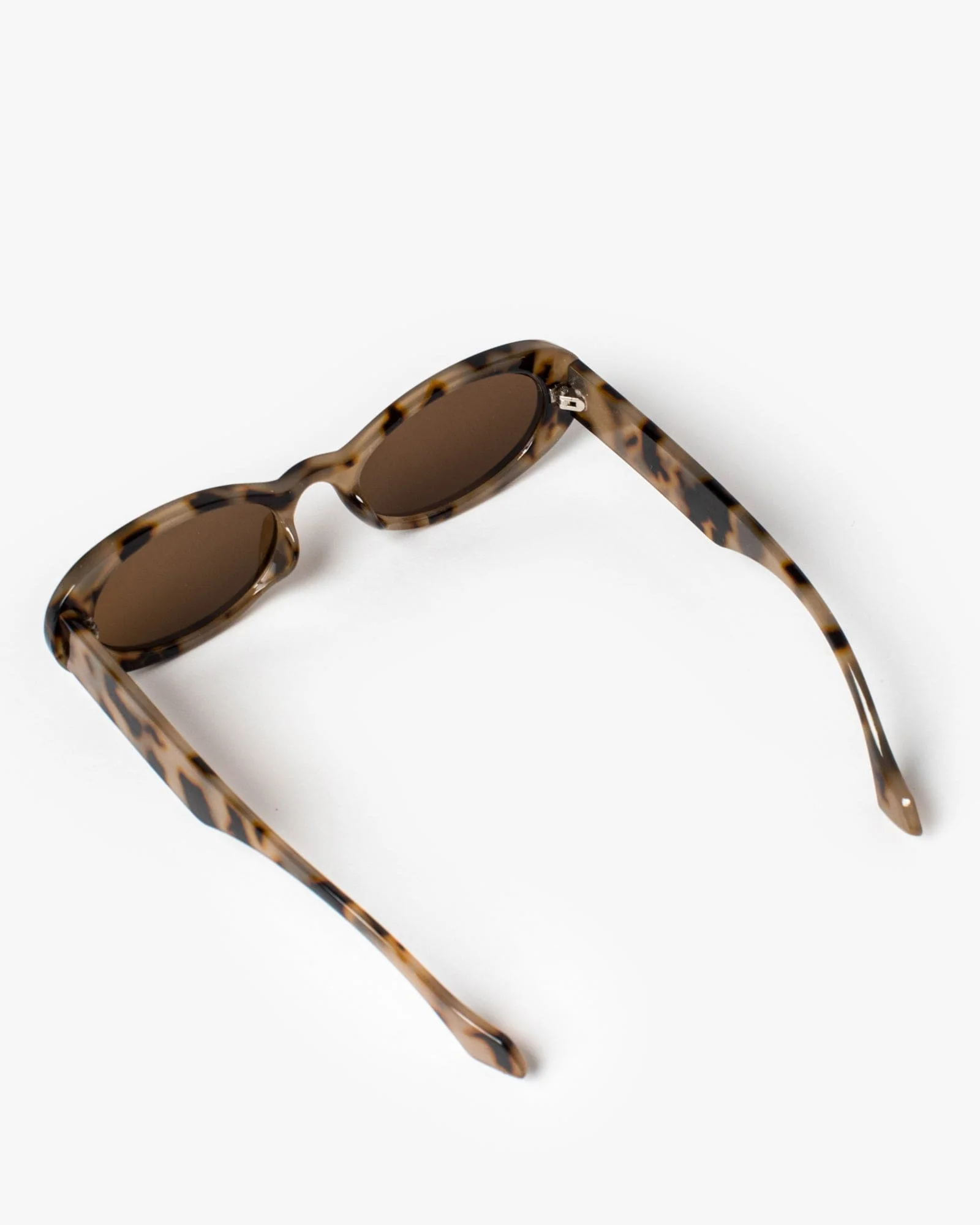 Tortoiseshell Oval Plain Sunglasses - Image 3
