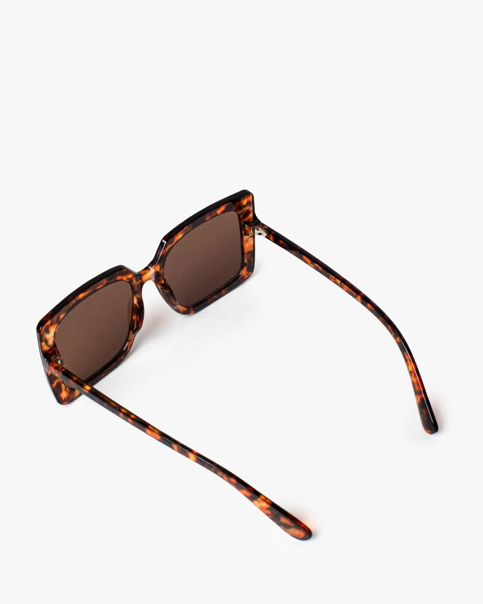 Tortoiseshell Square Print Sunglasses - Image 3
