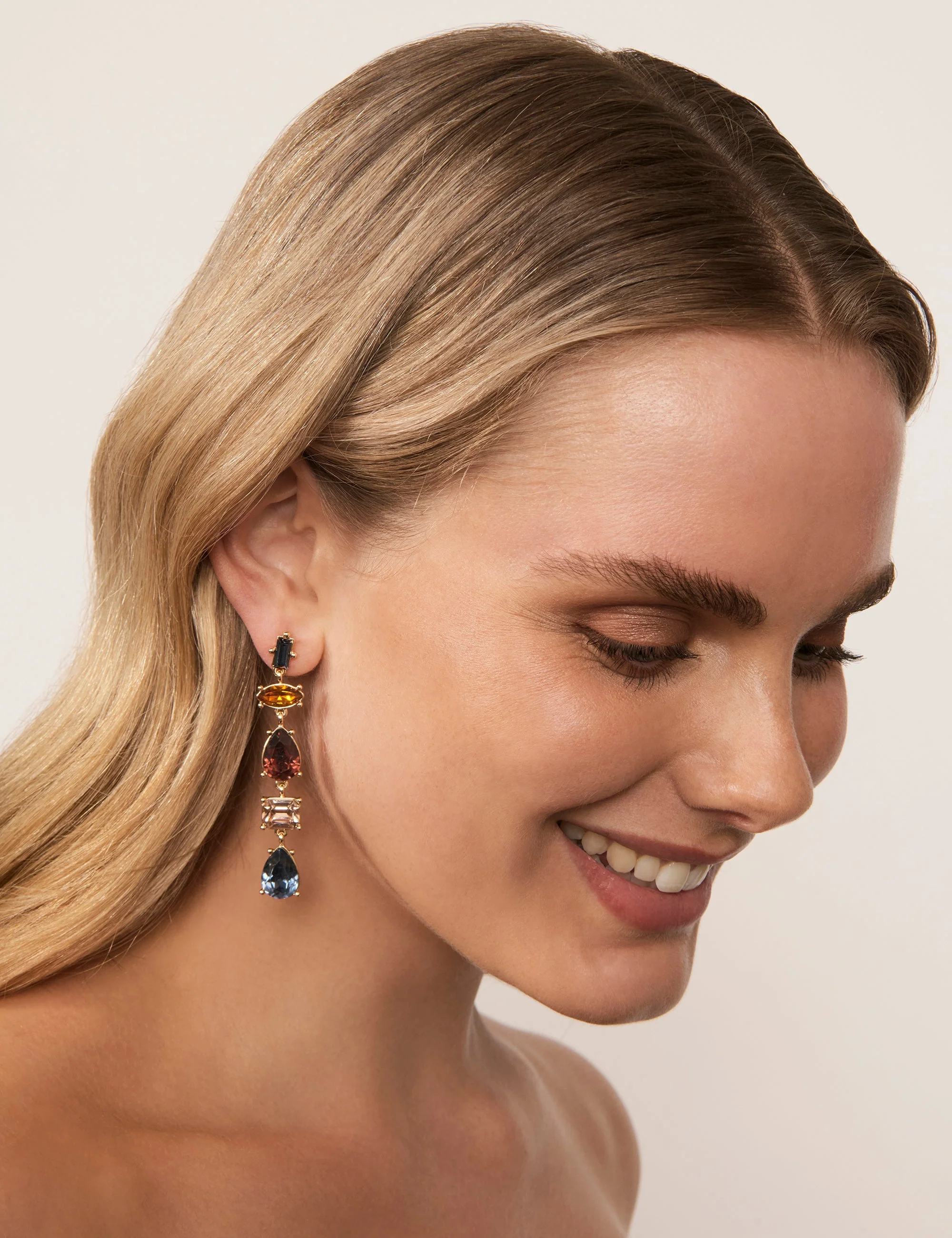 TOTEM DROP EARRING - Image 2