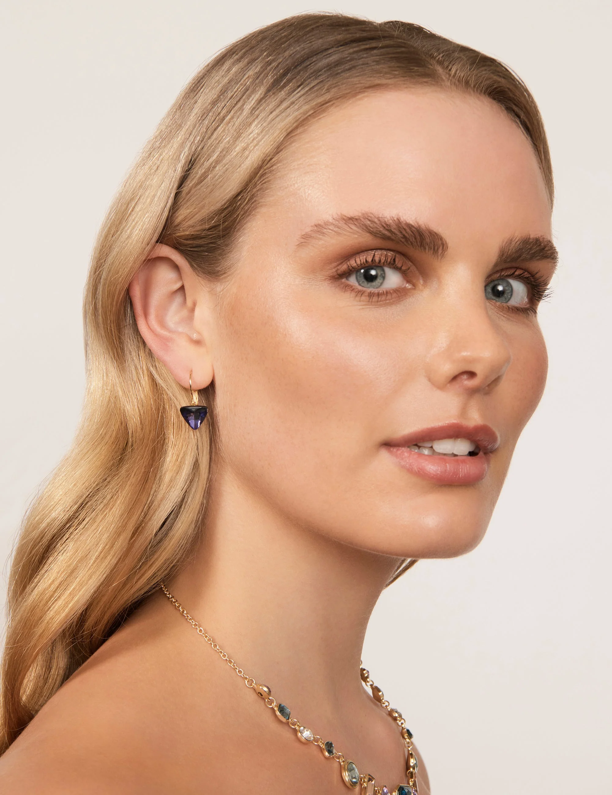 TRIPOD STONE EARRING - Image 5