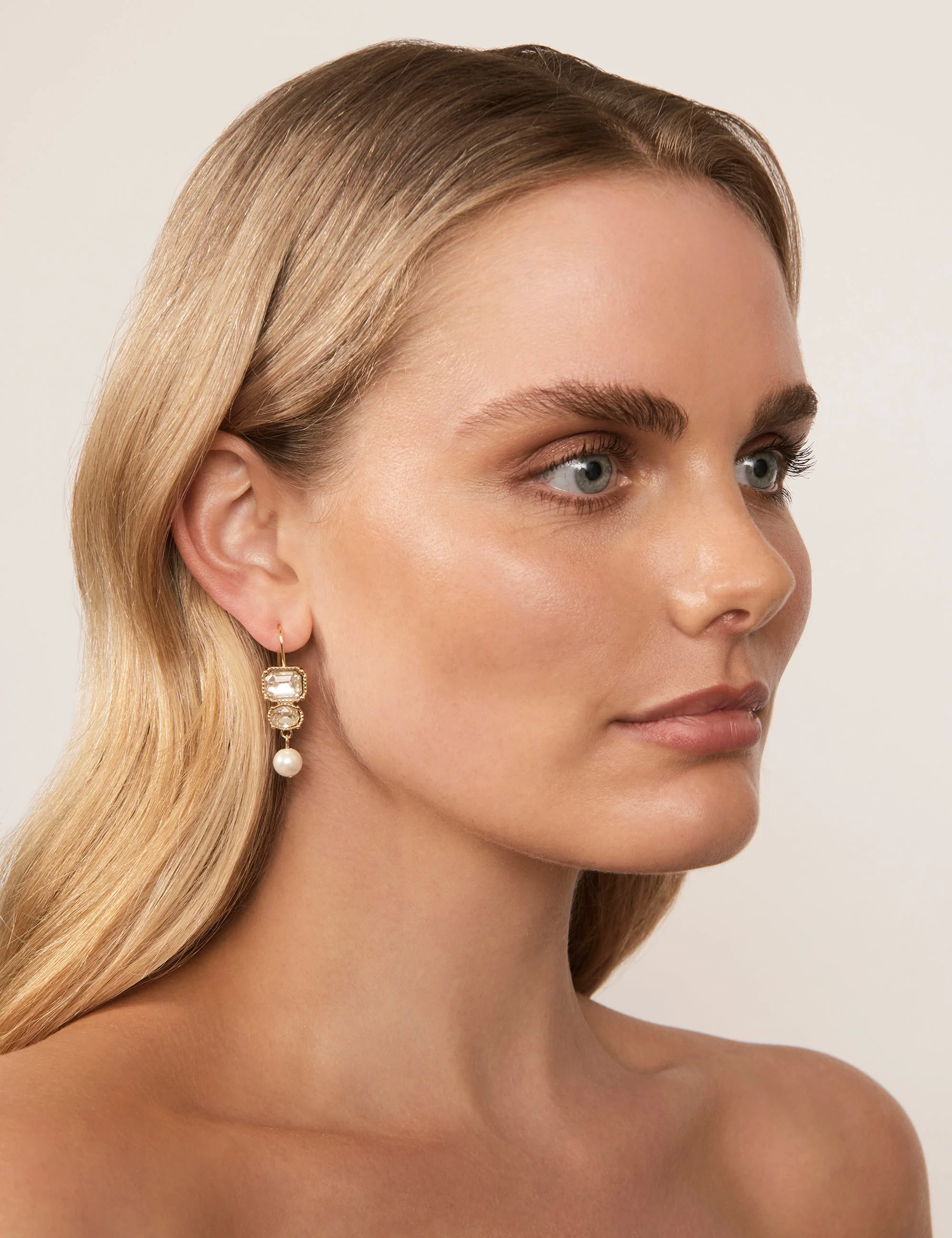 VISTA PEARL DROP EARRING - Image 5